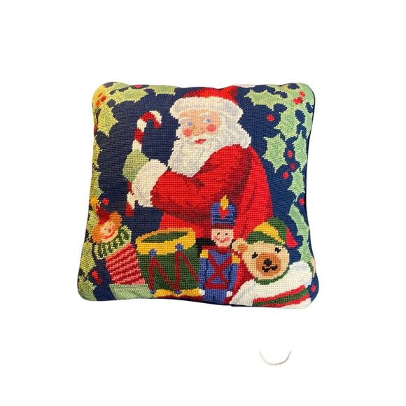 Vintage 90s needlepoint Santa Christmas holiday pillow 14 x 14 - Picture 2 of 3